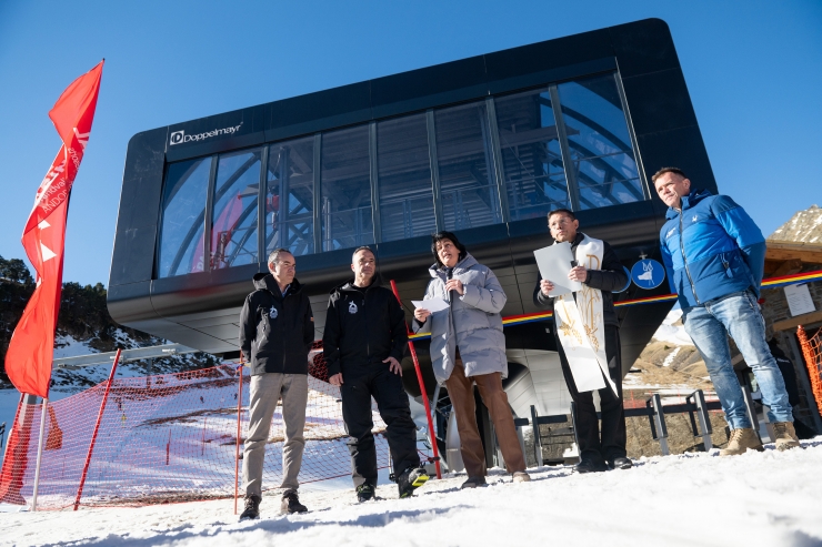 Un moment de la inauguració del telecadira Port Negre d'Arinsal.